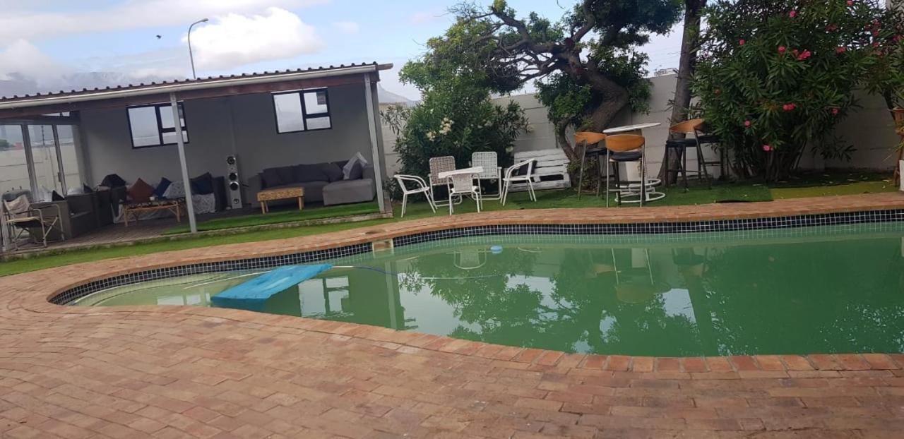 Salama Lodge Milnerton Cape Town Exterior photo