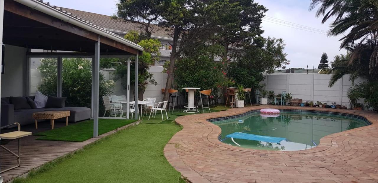 Salama Lodge Milnerton Cape Town Exterior photo